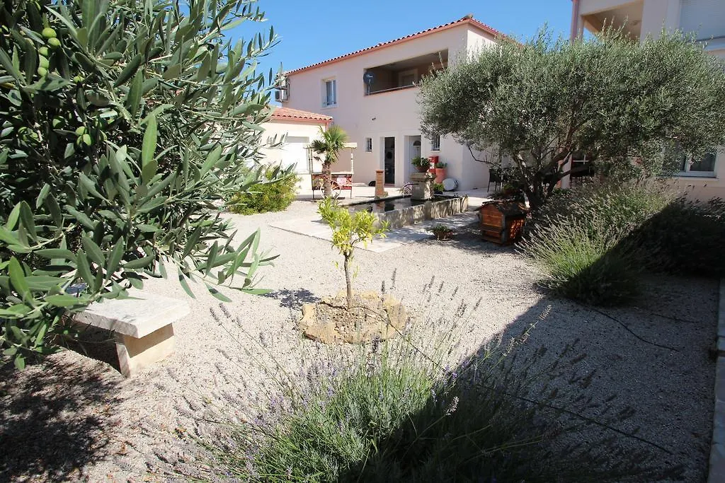 Hotel Et Residence De La Transhumance Saint-Martin-de-Crau 3*,  France