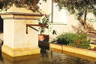 Hotel Et Residence De La Transhumance Saint-Martin-de-Crau